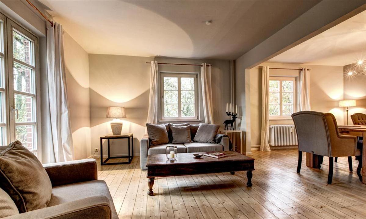 Forsthaus - Gut Thansen Soderstorf エクステリア 写真